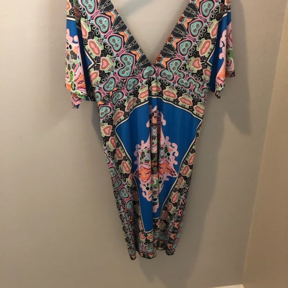 Dress - Picture 3 of 3